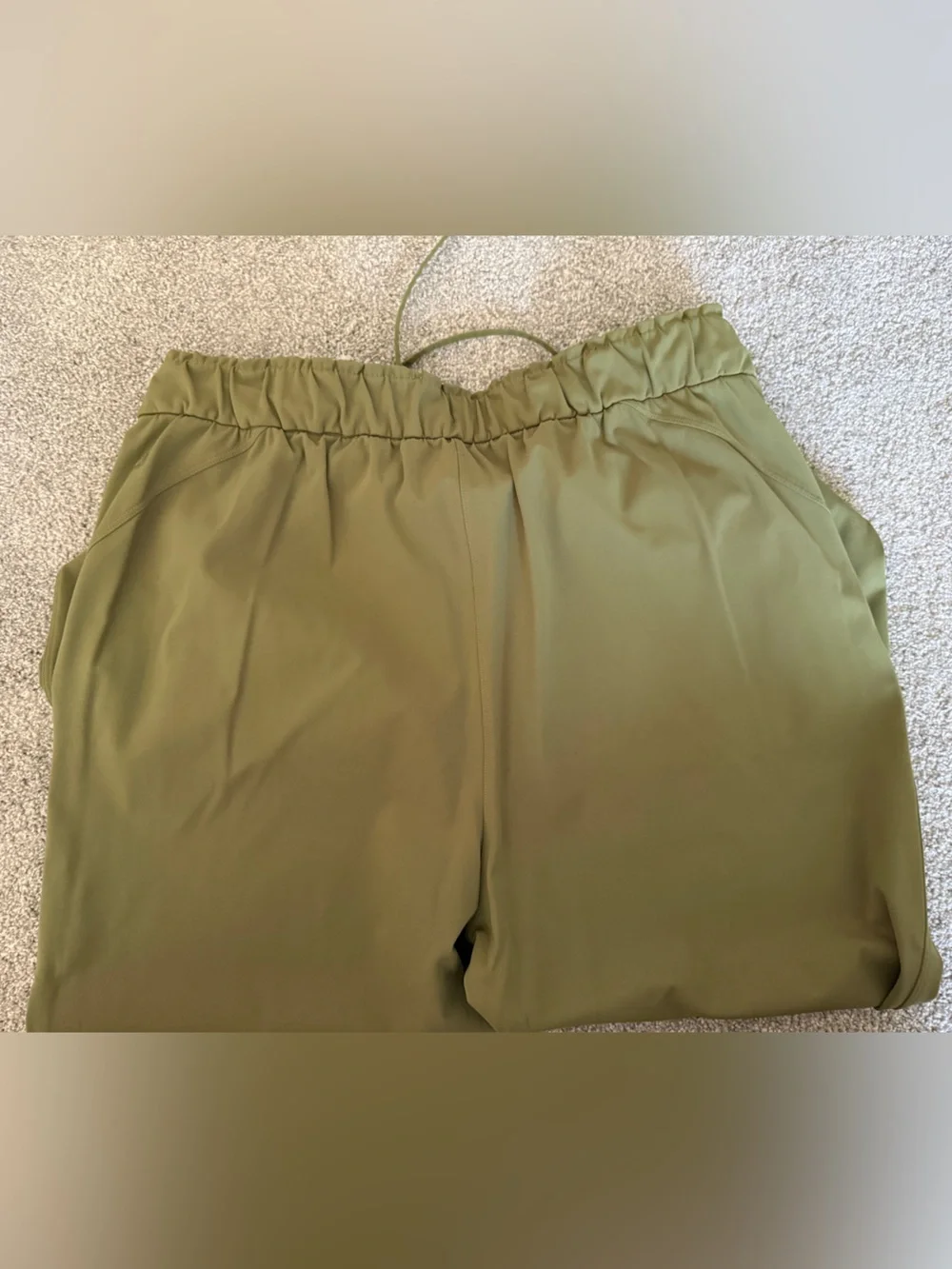 Lululemon Women’s Keep Moving Mid Rise Pant - size 10